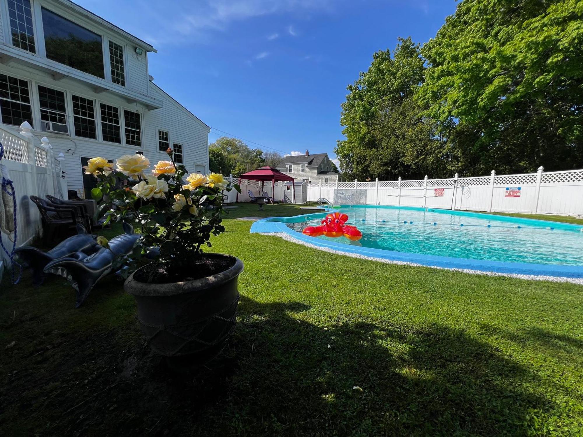 Claddagh Motel & Suites Rockport Exterior photo